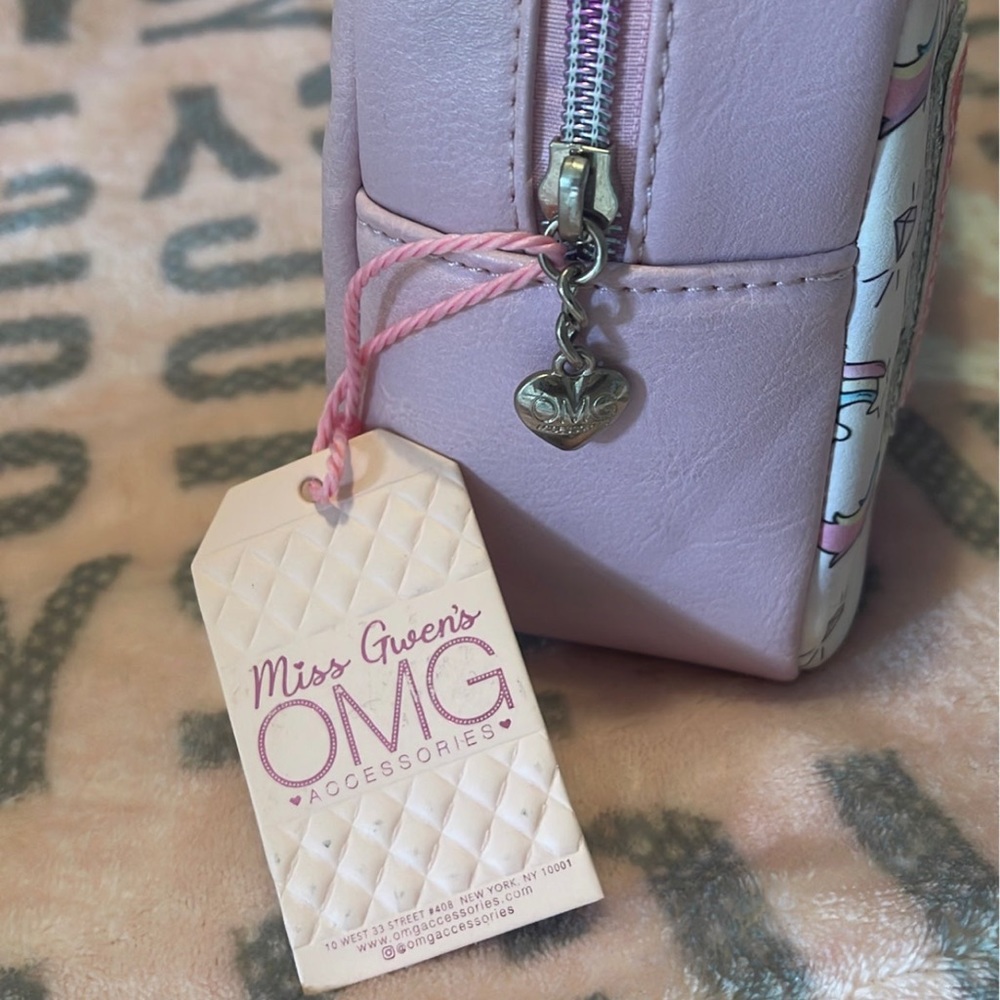 Kids Pouch - Picture 2 of 3